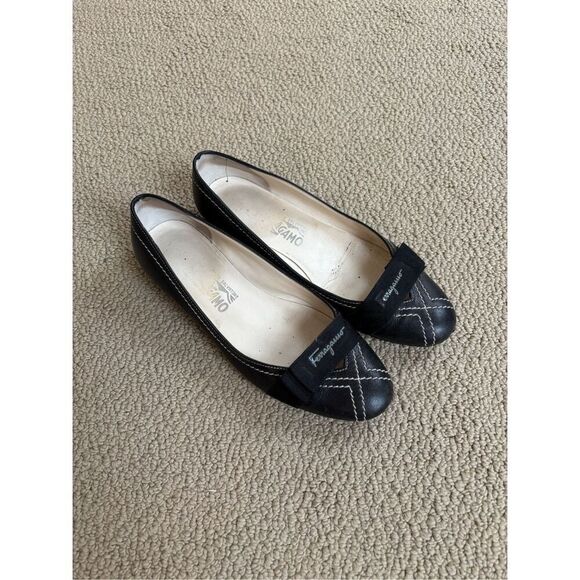 Ferragamo stitched flats size 7B - Picture 1 of 6